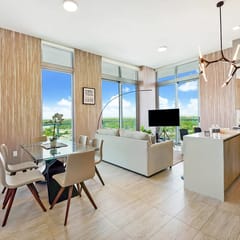 Two Bedrooms Condo With City Views
