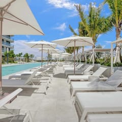 NEW 1BR in Miami Beach, Walk to Beach, Resort