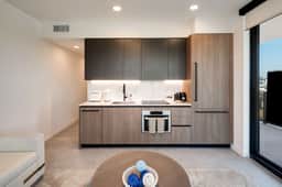 Elegant 1BR in Heart of Miami Beach. Walk to Ocean - Image 4