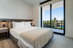 Elegant 1BR in Heart of Miami Beach. Walk to Ocean - Image 3