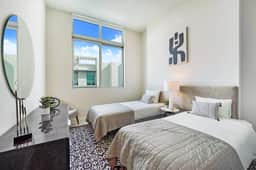 Two Bedrooms Condo With City Views - Image 5