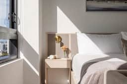 Chic Studio Downtown Miami with Free Parking - Image 2