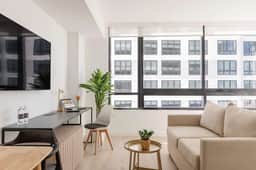 Chic Studio Downtown Miami with Free Parking - Image 3