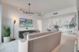 NEW Stunning 2/2 with Panoramic Views of Miami PH Condo 50th floor - Image 4