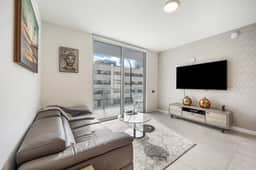 Two Bedroom Condo With King bed & Queen Bed - Image 2