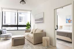 Stunning 1/1 Condo in Downtown Miami Free Parking - Image 3