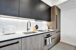 NEW 1BR in Miami Beach, Walk to Beach, Resort - Image 5