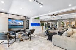 Modern 6-Bedroom Villa sleeps 19 - Image 5