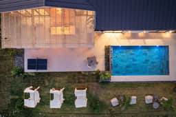 Luxe Miami Lakefront Mansion - 9BR w Pool & Garden - Image 3