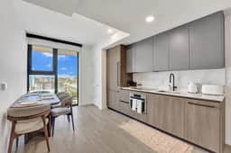 Luxe 1BR at 72 Park | Balcony & Miami Skyline - Image 3