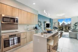 Beautiful & Stylish 1 Bdrm Condo, Design District - Image 3