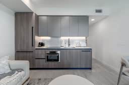 17th Floor Beachside Retreat | Luxe 1BR at 72 Park - Image 4