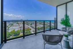17th Floor Beachside Retreat | Luxe 1BR at 72 Park - Image 5