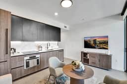 NEW 1BR in Miami Beach, Walk to Beach, Resort - Image 2