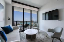 Modern 1BR, 15th Floor | Pool & Fitness Center - Image 3