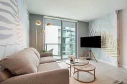 Pool & Bay Views 1 Bdrm Condo| Best Miami Location - Image 5