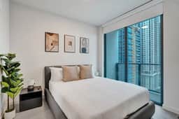 Amazing view Downtown Miami 1BR + Den. Luxe suit 18th Floor - Image 2