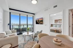 Luxe Coastal Retreat | 16th Floor Near Beach &Pool - Image 4