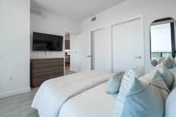 Designer Beach Escape | Pool, Gym & Luxe 1BR - Image 3