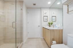 One Bedroom Condo With Beautiful Pool Views - Image 5