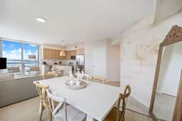 Spectacular Views 2 Bdrm Condo, Miami Design Distr - Image 4