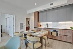19th Floor Beachside Escape | Pool, Gym & Beach - Image 5