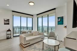 Chic 2BR/2BA, 19th Floor | Steps to the Beach - Image 2