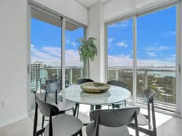 Urban Design 2 Bdrm Bay views Penthouse - Image 3