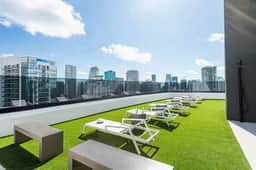 Stunning 1/1 Condo in Downtown Miami Free Parking - Image 3