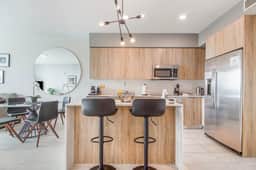 Bay & City Views! New Modern 1 Bdrm Condo-Miami - Image 4