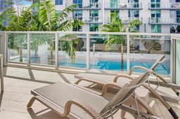 Large Studio W/Oversized Balcony & Bay Views! - Image 2