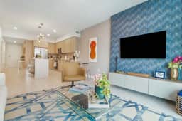 Bay + Pool Views! Modern 1Bdrm Condo - Miami - Image 3