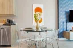 Bay + Pool Views! Modern 1Bdrm Condo - Miami - Image 4