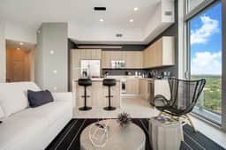 Gorgeous Bayviews - Urban Design 2Bdrm Penthouse - Image 2