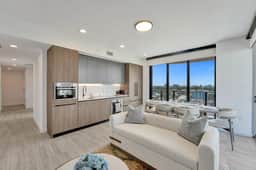 NEW Spacious 19th Floor 3BR | Pool, Gym & Beach - Image 3