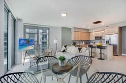 Fantastic Bay View 1Bdrm Condo - Miami Design Dist - Image 3