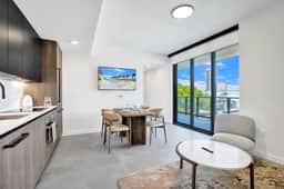 Cool 1BR Unit in Miami Beach, Walk to the Beach - Image 2