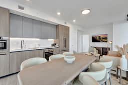 Elegant 4BR, 16th Floor | Balcony, Pool & Gym - Image 4