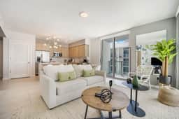 Stylish & Artistic 1 Bdrm Condo With City View - Image 3