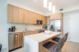 Nice 1 Bdrm Condo City & Partial Bay Views - Image 5