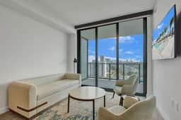 21st Floor Paradise Retreat | Pool, Gym & Beach - Image 2