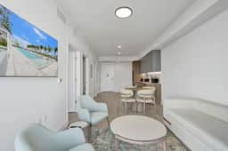 21st Floor Paradise Retreat | Pool, Gym & Beach - Image 4