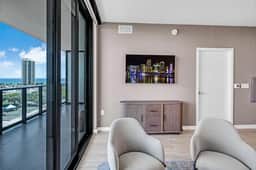 NEW 2-Bed/1-Bath Condo Miami Beach - Image 4