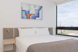 NEW Modern 1/1 Condo Downtown Miami Free Parking! - Image 5