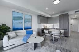 NEW : Luxury Beachside 1BR | Pool, Gym & Balcony - Image 5