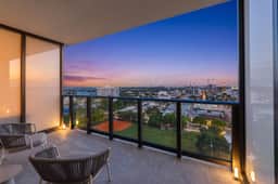 16th Floor Elegant 1BR at 72 Park | Beach Access - Image 4
