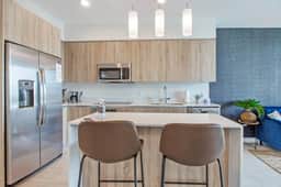 Irresistible Eclectic 1 Bdrm Condo-Miami Design - Image 5