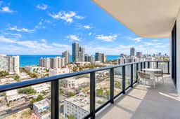 NEW Oceanview 2/2 Oasis in Miami - Image 2