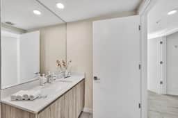 New Stunning Ocean Views, 2 Bdrms corner Condo - Image 5