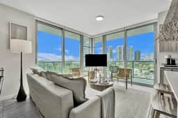 New Stunning Ocean Views, 2 Bdrms corner Condo - Image 3